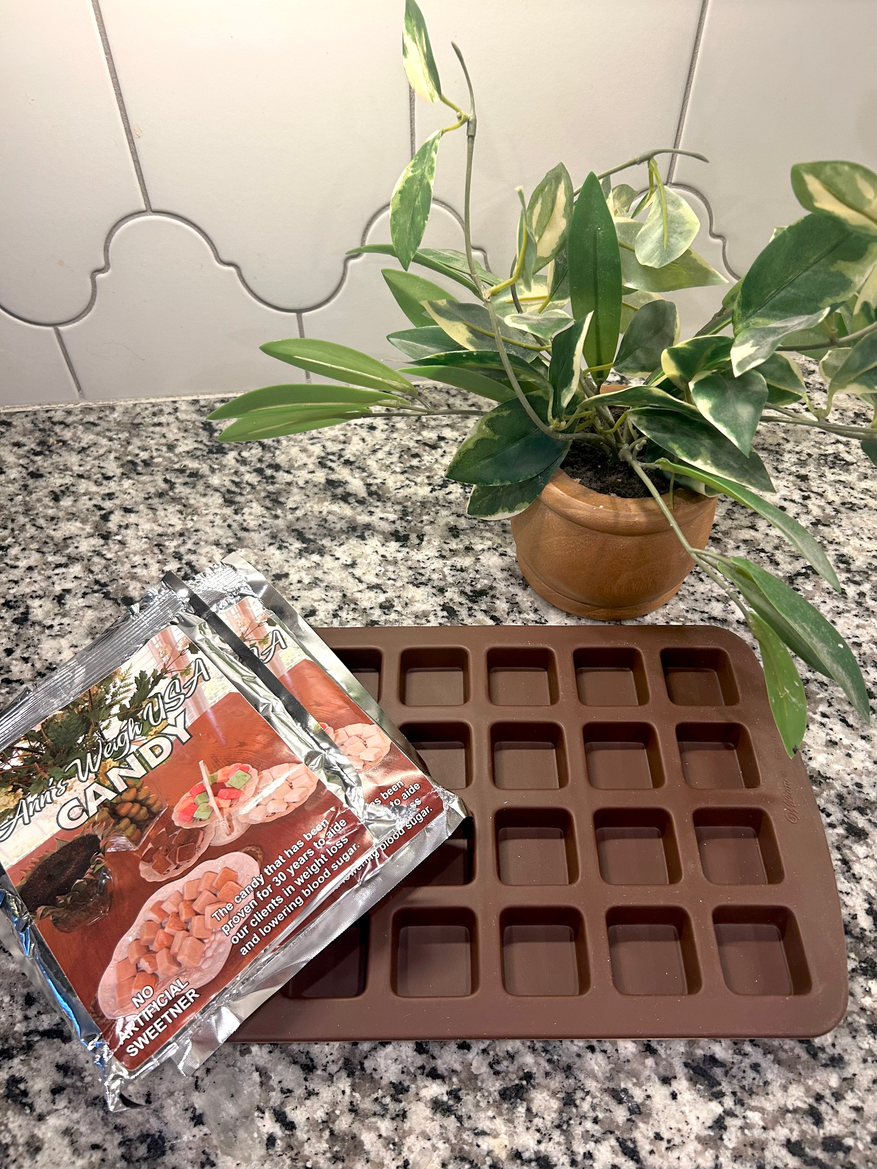 Ann's Weigh Candy Mix - 2 Pack + Silicone Pan